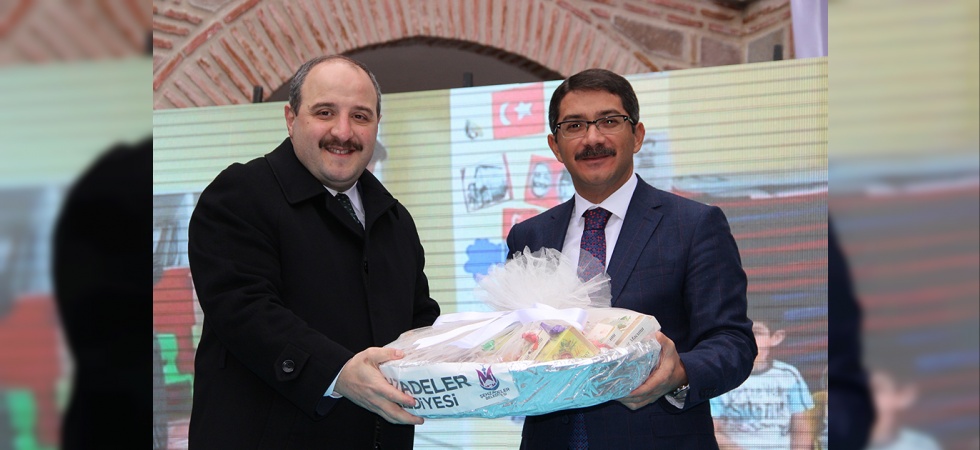 Bakan Varank’ı Duygulandıran Açılış