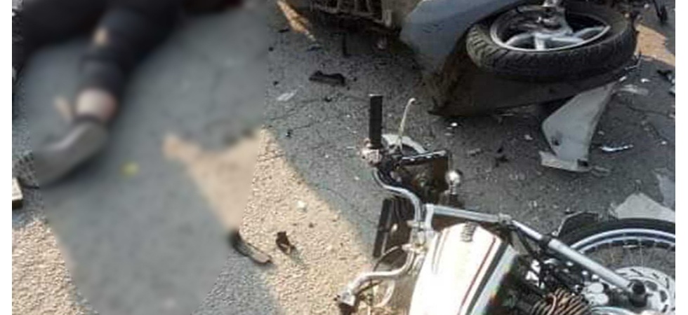 İki motosiklet kafa kafaya çarpıştı:2 yaralı