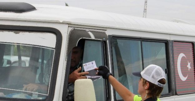 Manisa Emniyetinden Trafik Uygulaması