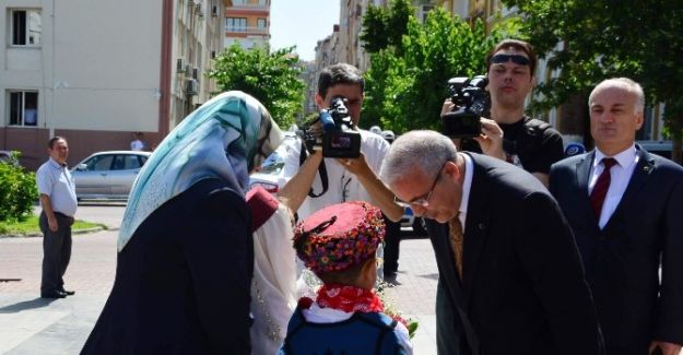 Manisa Valisi Güvençer Göreve Başladı