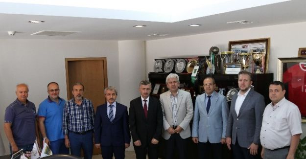 Vali Bektaş’tan Akhisar’a Veda Ziyareti
