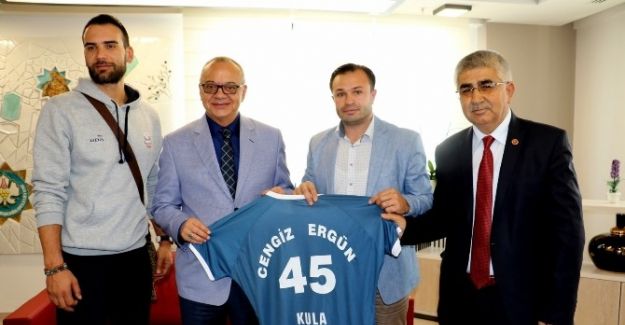 Başkan Ergün, Jeopark Kula Belediyespor’u ağırladı