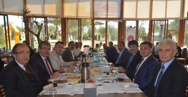 Türk Sağlık-Sen temsilcileri Akhisar’da buluştu