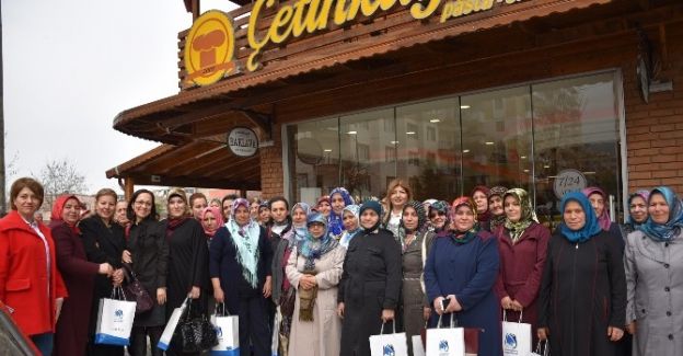 Başkan Çerçi muhtar eşleriyle bir araya geldi