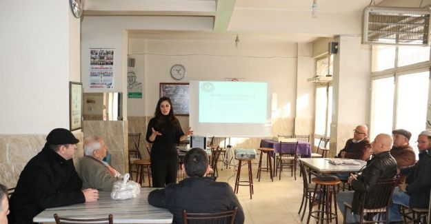 Kıraathanede ‘Kadına şiddete hayır’ eğitimi verildi