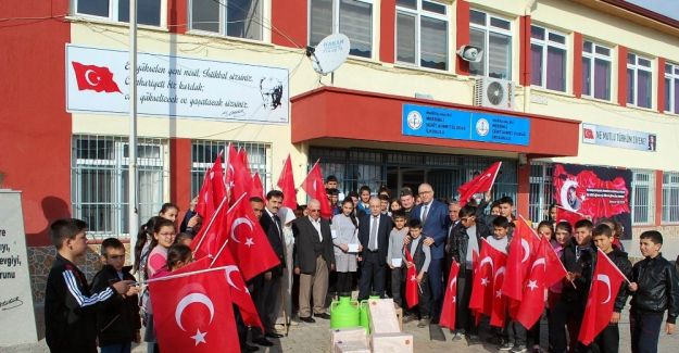 Salihli’den Şırnak’a moral mektubu ve hediye