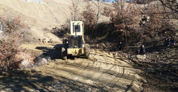 Yol yapım çalışmaları hız kesmeden devam ediyor