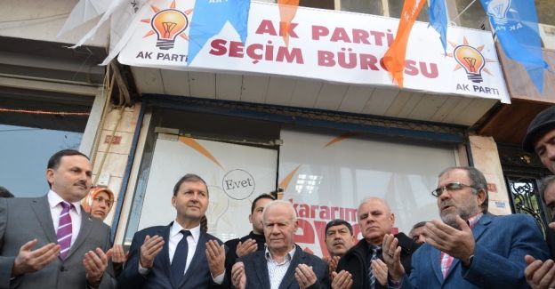 AK Parti Soma teşkilatından ’Evet’ bürosu