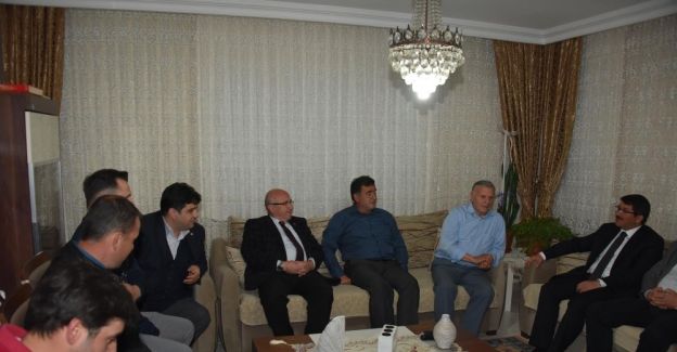 Başkan Çelik ev ev yeni sitemi anlatıyor