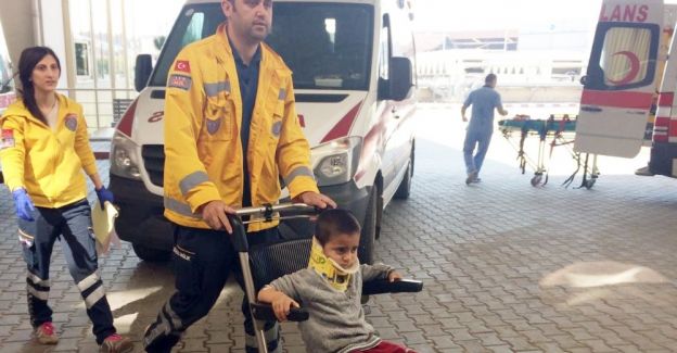 Öğrencileri taşıyan otomobil su kanalına düştü: 5’i çocuk 7 yaralı