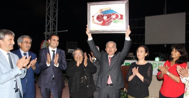 Azerbaycan’ın 99’uncu kuruluş yıldönümü Turgutlu’da kutlandı