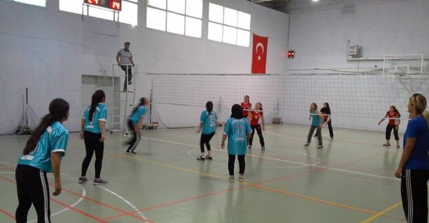 Selendi’de futbol ve voleybol şampiyonası