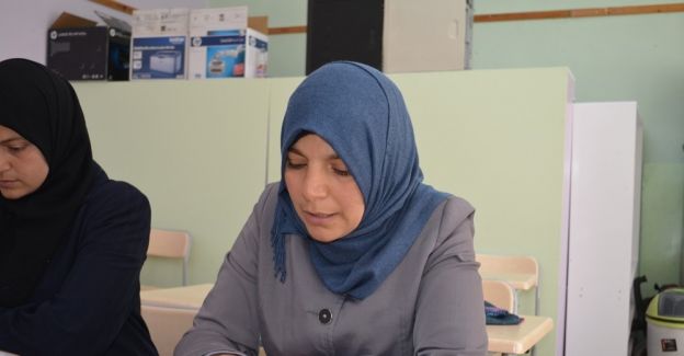 Suriyeli Arapça Öğretmeni Türkçe öğreniyor
