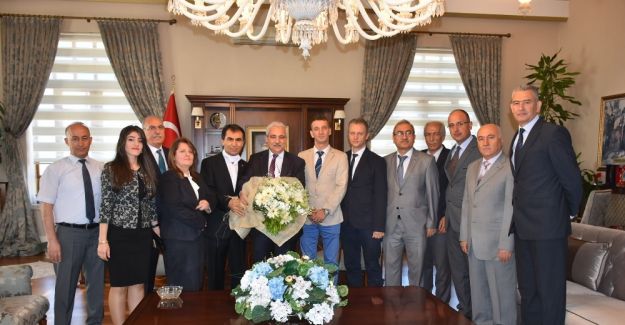 Vali Güvençer’den tapu kadastroya övgü