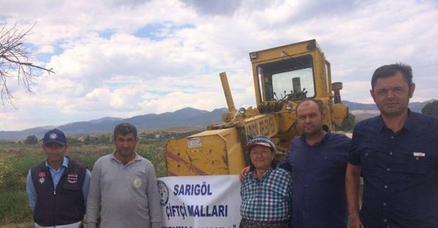 Sarıgöl Çiftçi Malları Koruma Başkanlığı’ndan arazi yollarında çalışma