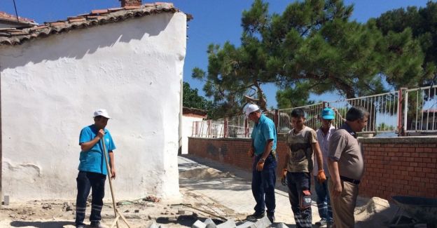 Manisa’da bozulan yollar onarılıyor