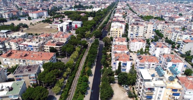 Salihli’de yol asfaltlama çalışması