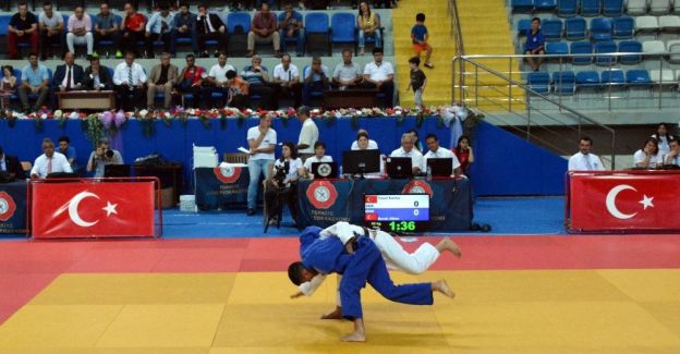 Yeşil-beyazlı judocudan Türkiye Şampiyonluğu