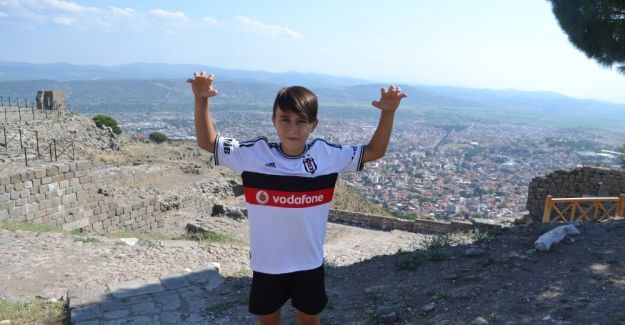 Manisalı 11 yaşındaki oyuncu Beşiktaş’ta forma giyecek