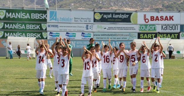 Turnuvanın şampiyonu Galatasaray oldu