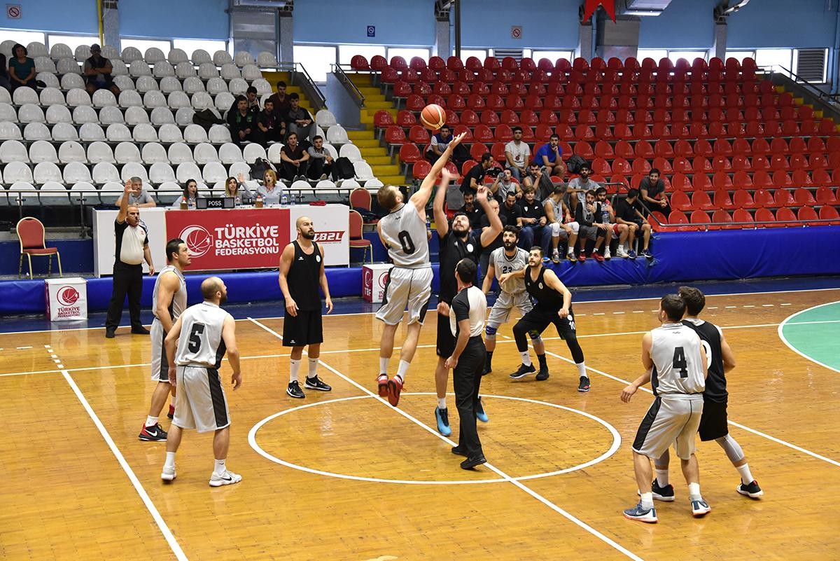 Manisa BBSK Basketbol Takımı 5’te 5 Yaptı