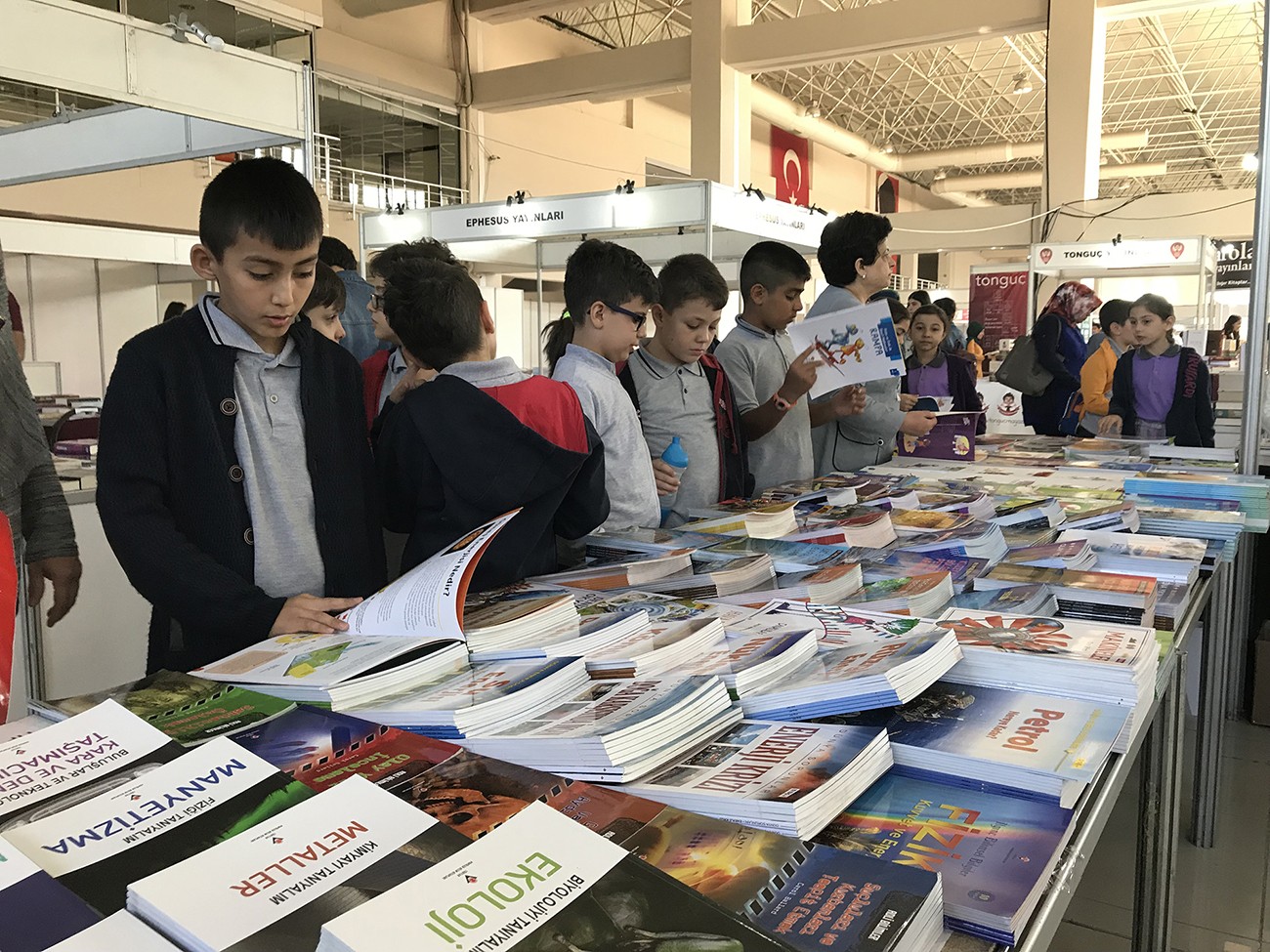 Manisa Kitap Fuarı Açıldı