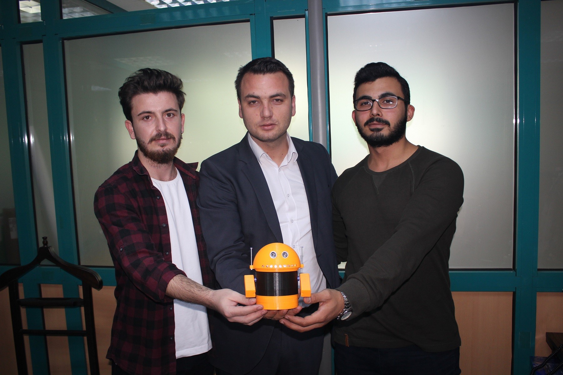 Manisalı Gençler 3 Boyutlu Yazıcıyla Robot Yaptılar