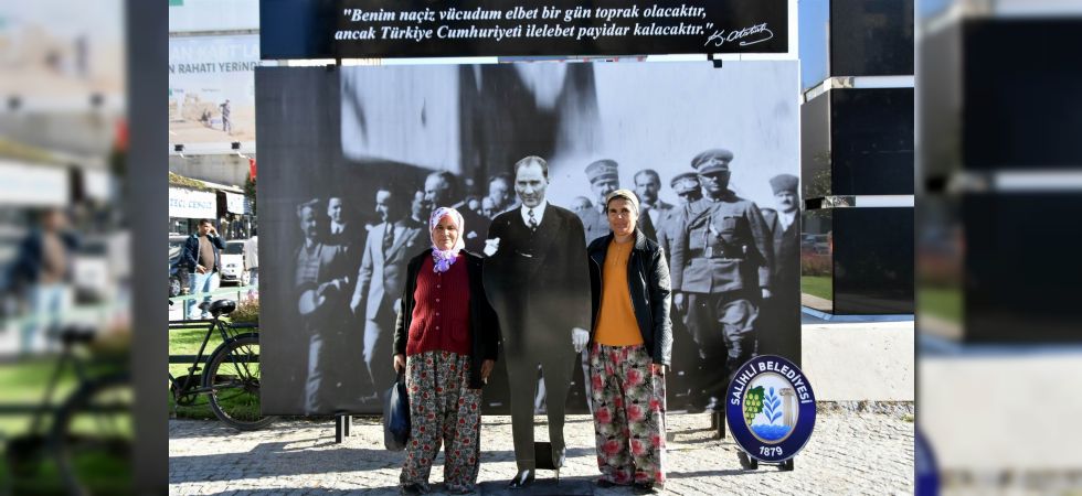 3 Boyutlu Atatürk Görseli Manisalıları Duygulandırdı