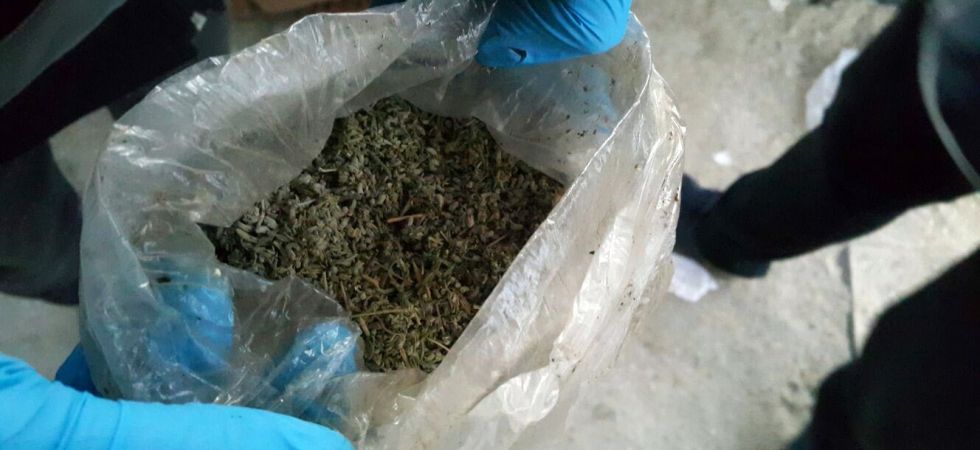 Manisa'da uyuşturucu operasyonu: 5 gözaltı