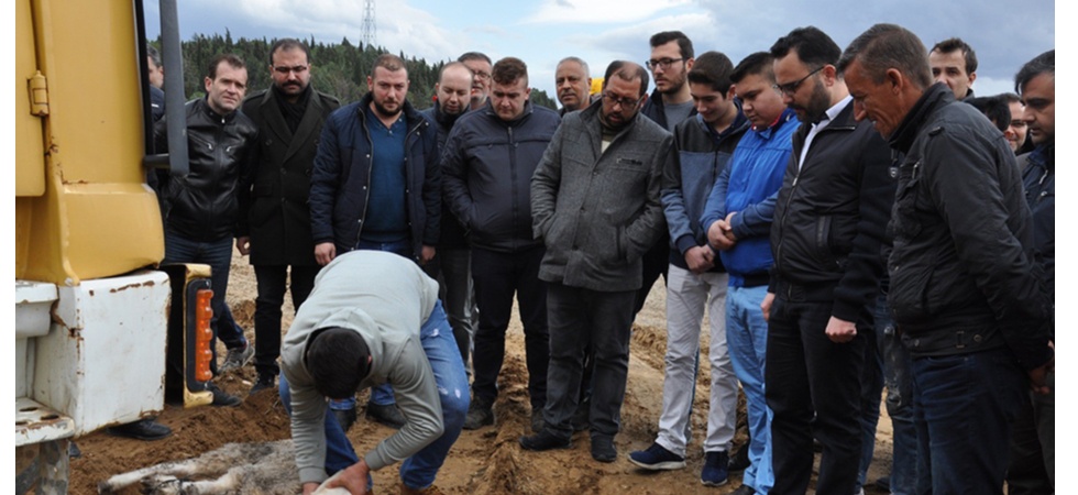 Yeni Hastane İçin İlk Kazma Vuruldu