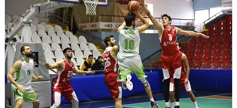 Manisa'nın Dev Adamları İlk Mağlubiyetini Aldı