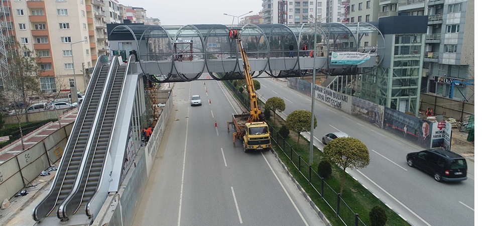 MODERN ÜST GEÇİTTE SONA DOĞRU