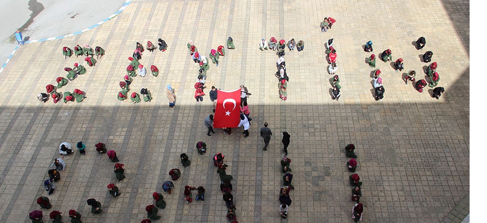 Fetö’den Alınan Okuldan Anlamlı Koreografi