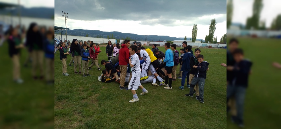 Selendi'de futbol ve voleybola YBO damgası