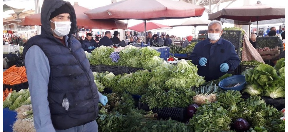 Salihli Çarşamba Pazarı’nda korona önlemi