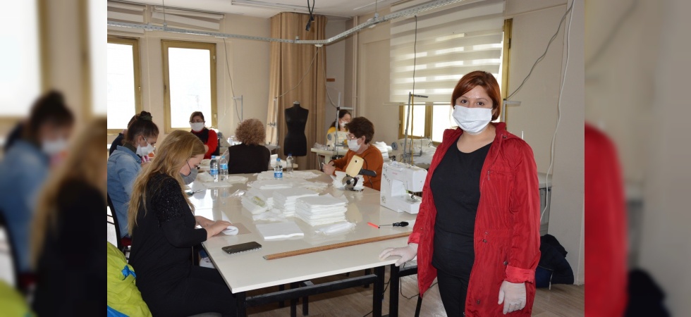 Şehzadeler Halk Eğitim Merkezi de maske üretimine başladı