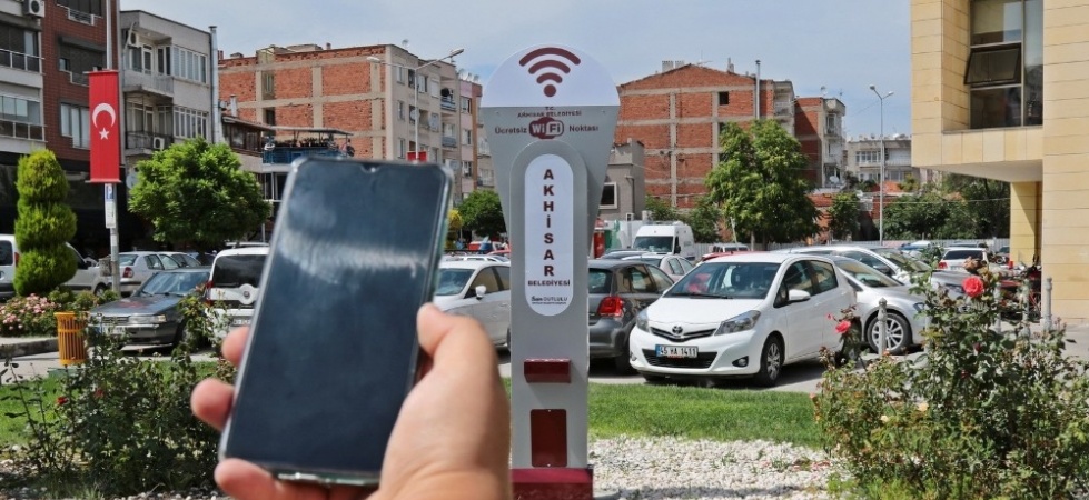 Akhisar Belediyesi’nden ücretsiz internet hizmeti