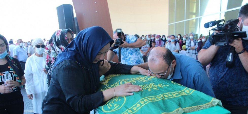 Mersin’deki kazada hayatlarını kaybeden otobüs şoförlerine hüzünlü tören