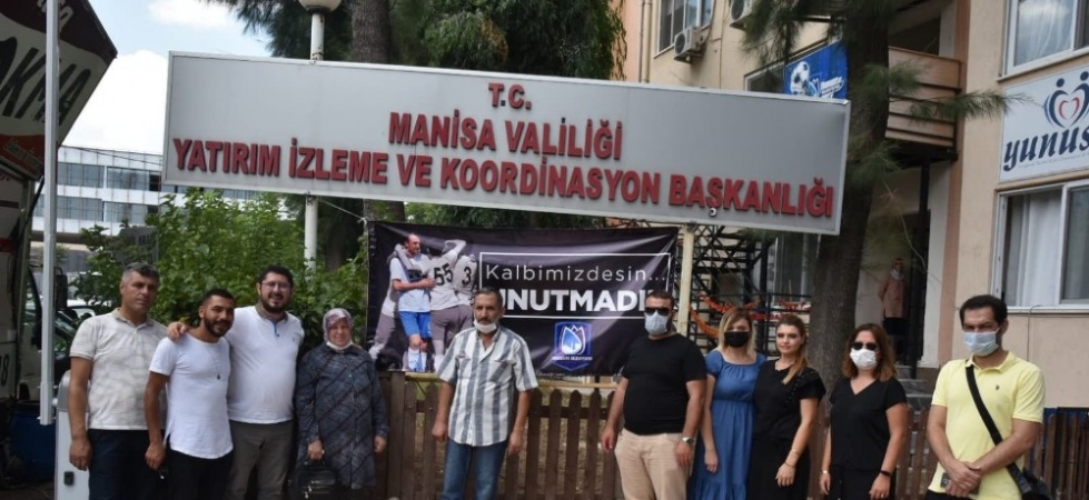 Yunusemre Belediyesi kazada ölen futbolcusunu unutmadı