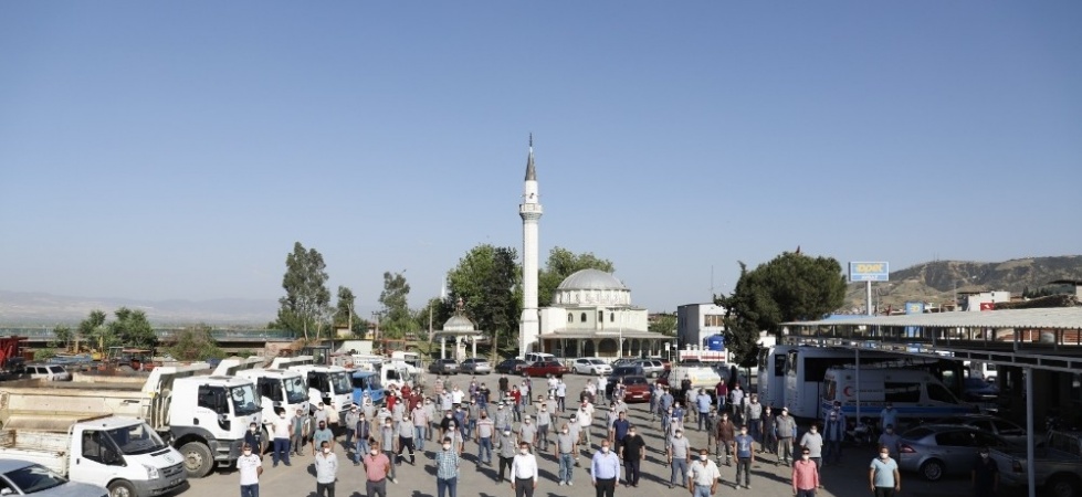 Alaşehir Belediye işçileri ikramiyelerine kavuştu