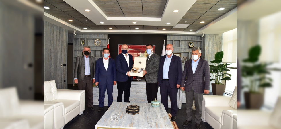 Başkan Ergün, Öküzcüoğlu ve Alaşehirli muhtarları ağırladı