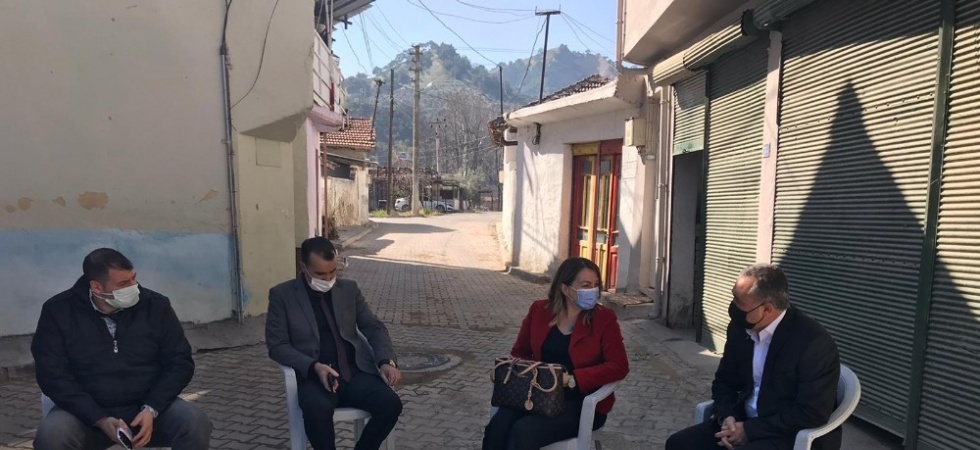 Büyükşehir ekibi Alaşehir’de mahalle muhtarlarını dinledi