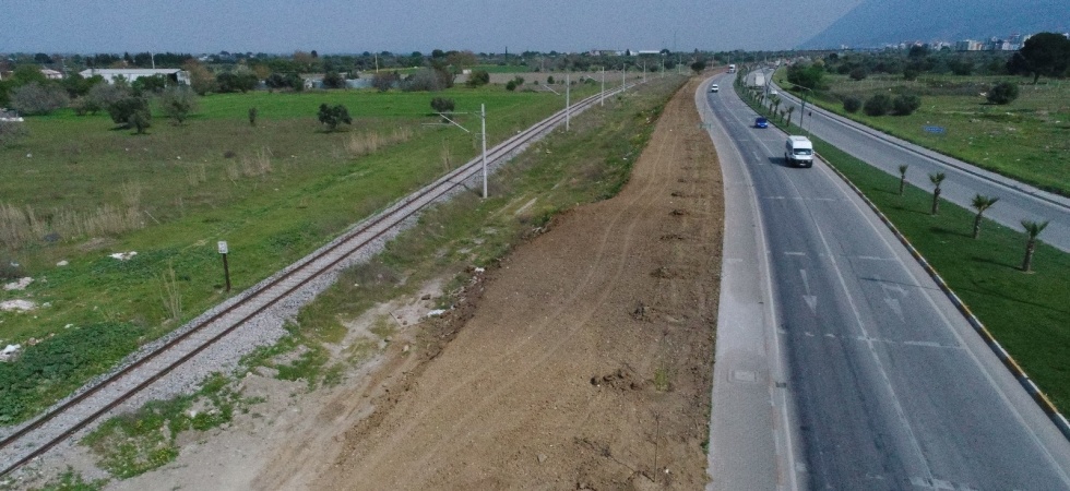 Manisa Büyükşehir Belediyesinden 30 bin metrekarelik peyzaj uygulaması