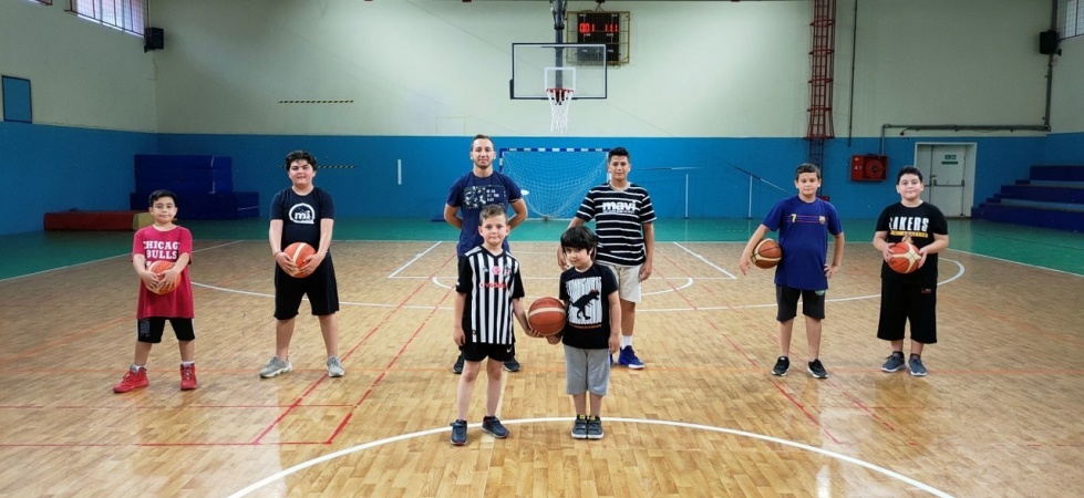Yunusemre’de erkek basketbol kursları başladı