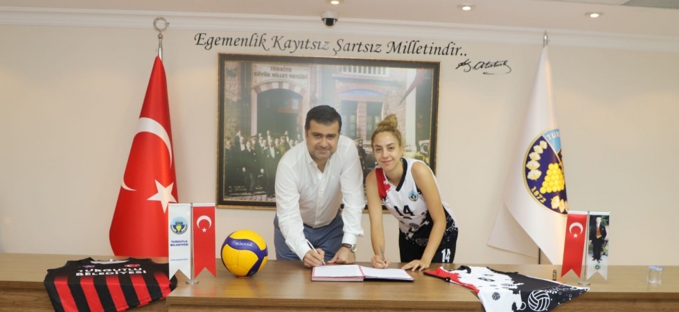 Turgutlu Belediyespor’da Belin Sude Karahan da imzaladı