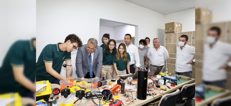 Başkan Çerçi ’TEKNOFEST 2021’e katılacak öğrencilerle buluştu