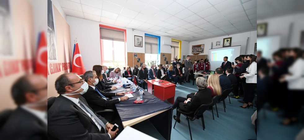 Manisa CBÜ Kosova’da ‘STEAM ve Yapay Zeka Merkezleri Kurulumu Projesi’ni hayata geçirdi