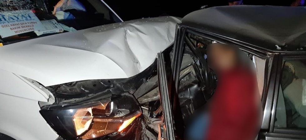 Manisa’da feci kaza: 2 ölü, 5 yaralı