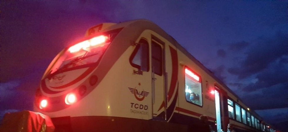 Manisa’da trenin çarptığı kişi hayatını kaybetti