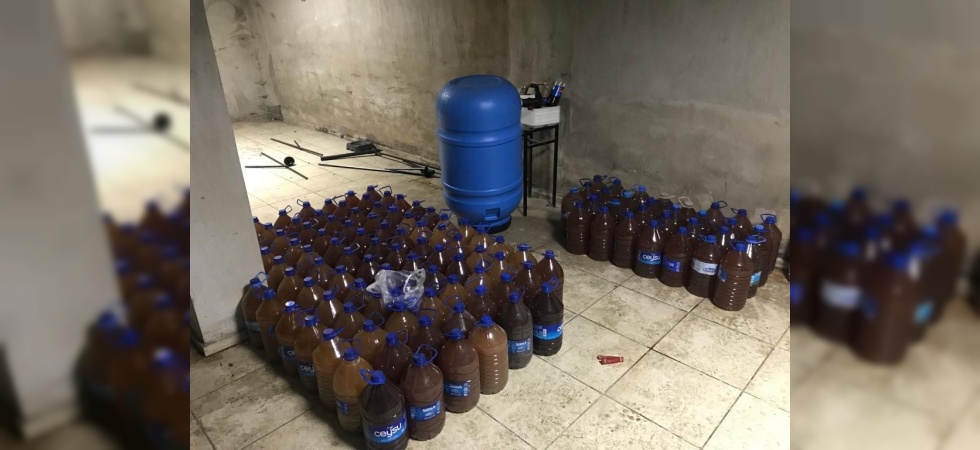 Manisa’da yaklaşık 7 ton kaçak şarap ele geçirildi